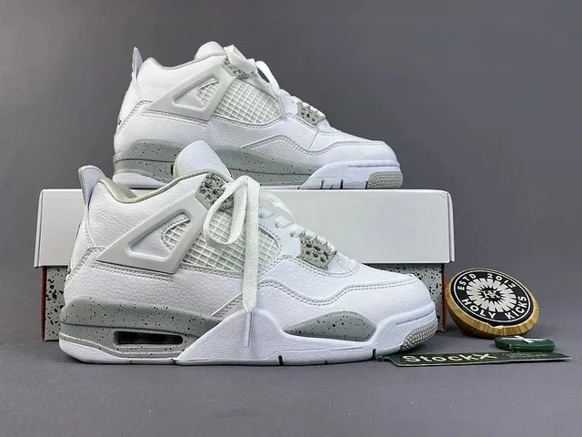 Air Jordan 4 White Cement