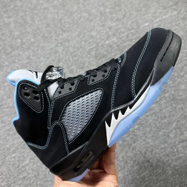 Air Jordan 5 Laney
