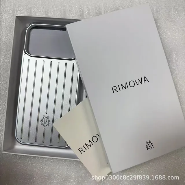银色
