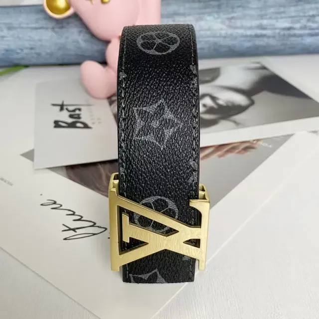 Black flower gold buckle