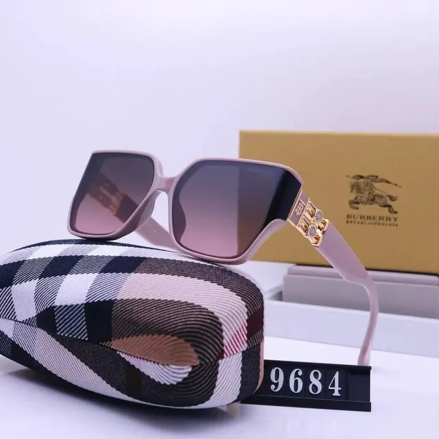 Burberry Square Sunglasses Checkered Case
