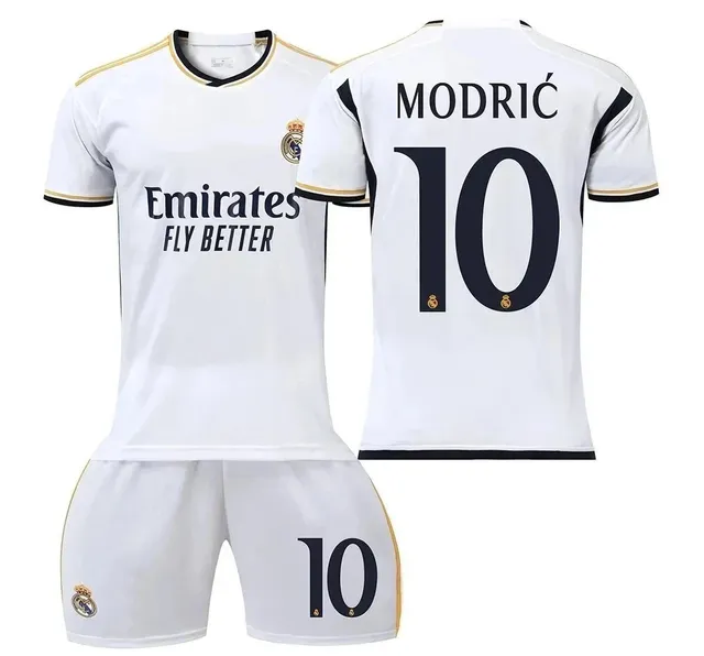 Real Madrid Home Kit Modrić #10