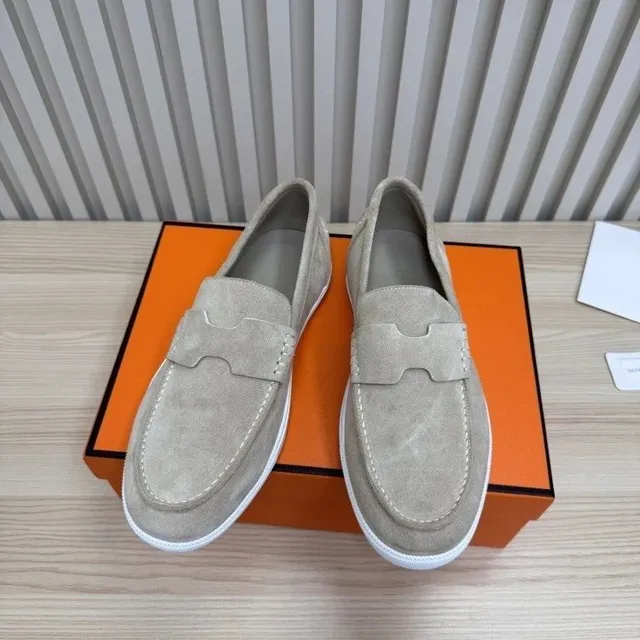 Hermès Oran Sandal Suede