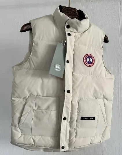 Canada Goose Puffer Vest Classic Fit