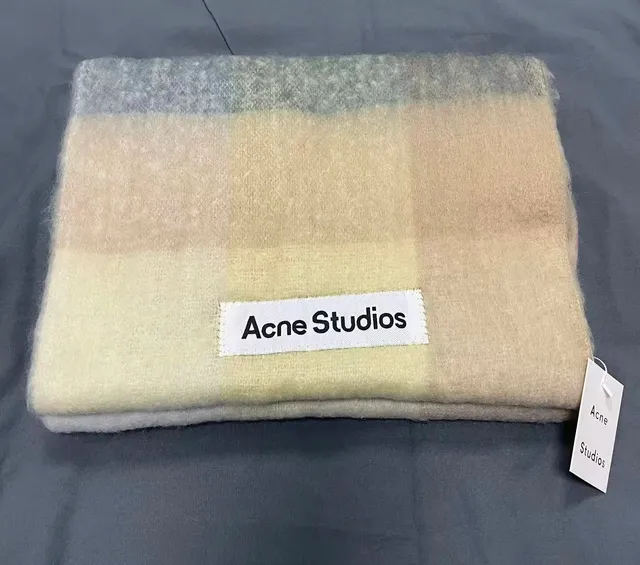 Acne Studios Scarf Gradient Check