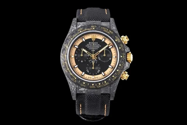 Rolex Oyster Perpetual Cosmograph Daytona Carbon Fiber Bezel