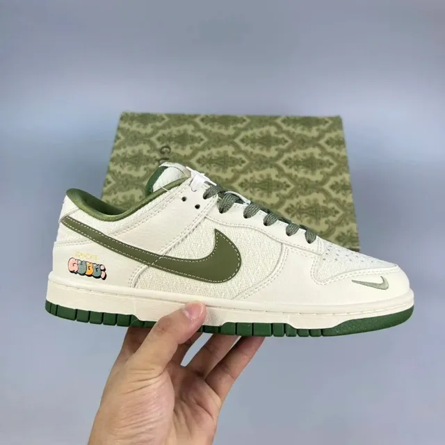 Nike × Gucci Dunk Low