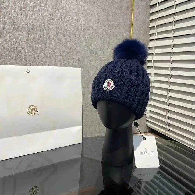 Moncler Ribbed Beanie Fur Pom-Pom