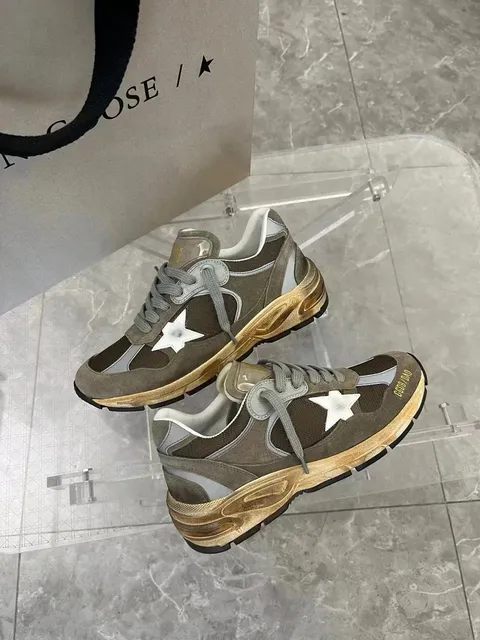 Golden Goose Super-Star Olive with Gold Sole