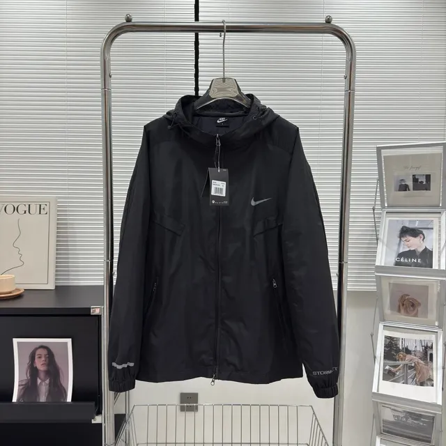 Nike Windrunner Jacket Black