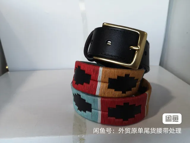 红色