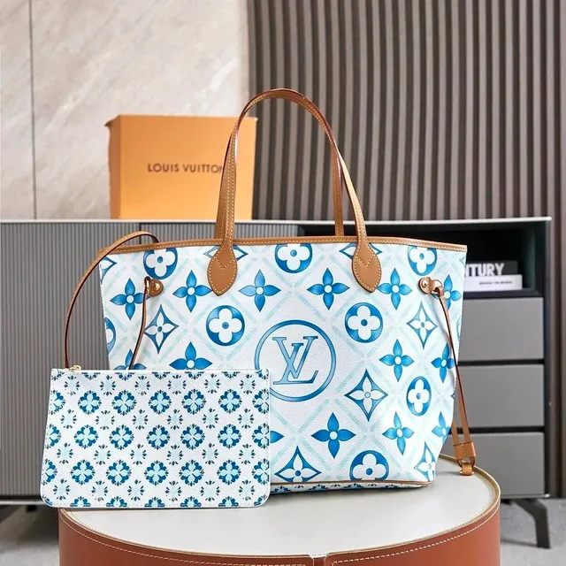 Louis Vuitton Neverfull