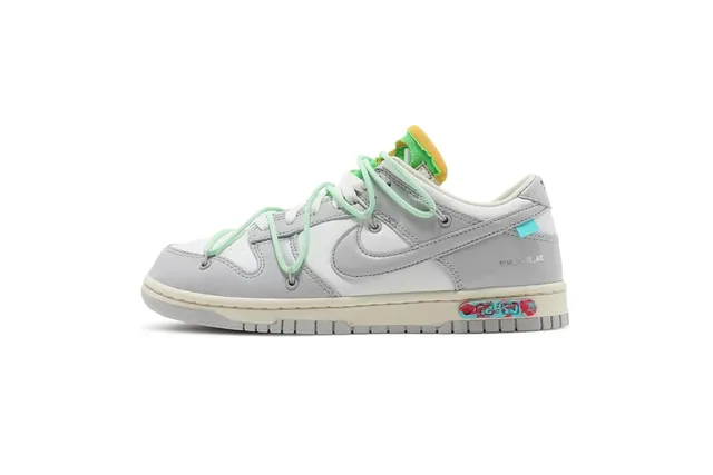 Nike × Off-White Dunk Low