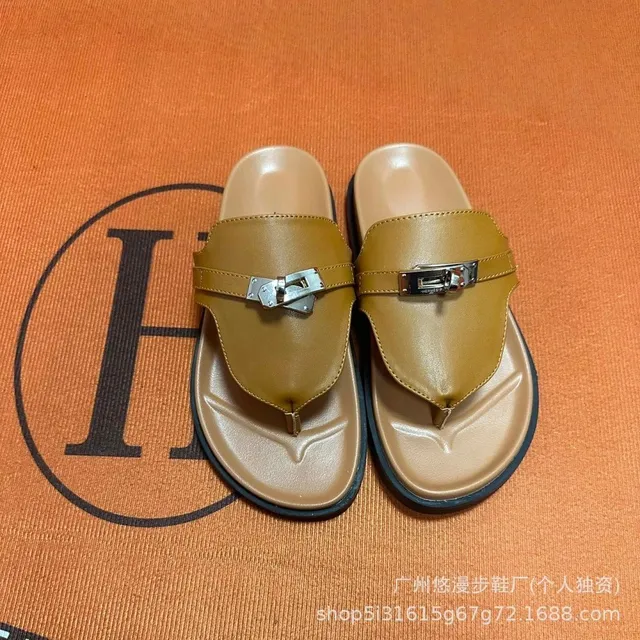 Hermès Oran Sandal Metallic Hardware