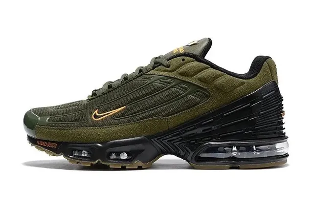 Nike Air Max Plus Olive