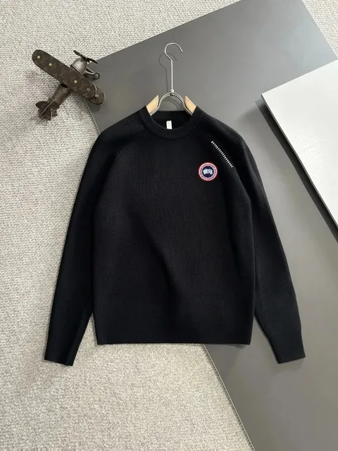 Canada Goose Crewneck Sweater Arctic Program Patch