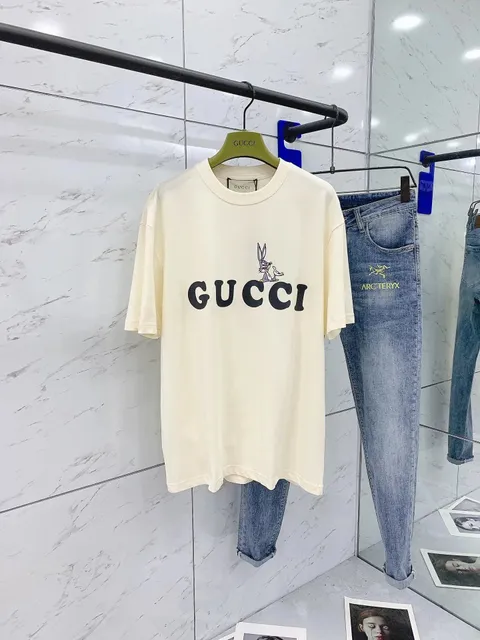 Gucci × Looney Tunes t-shirt Bugs Bunny graphic above logo