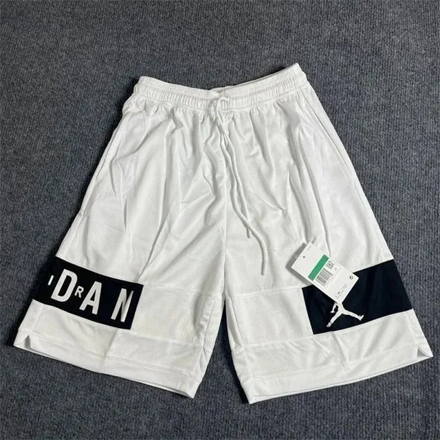 A18