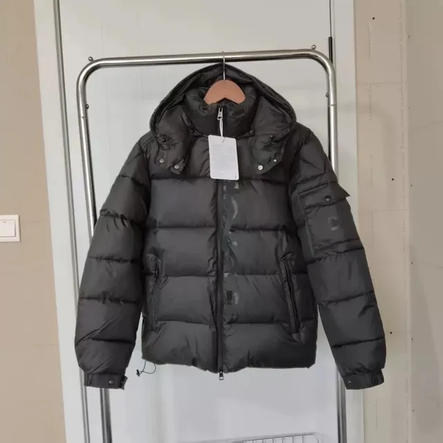 Moncler Down Jacket Classic Puffer