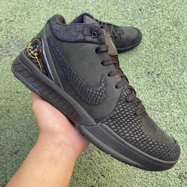 Kobe 4 Protro Black Snake Skin