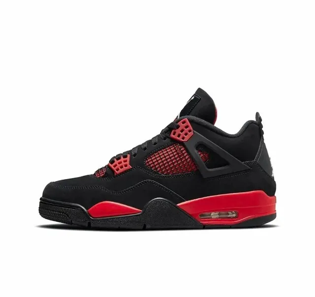 Air Jordan 4 Bred