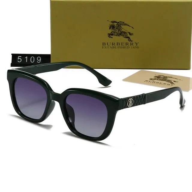 Burberry Sunglasses Quilted Temple Detail