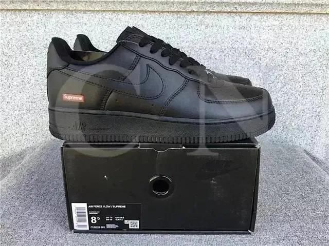 Nike Air Force 1 Low Supreme Box Logo