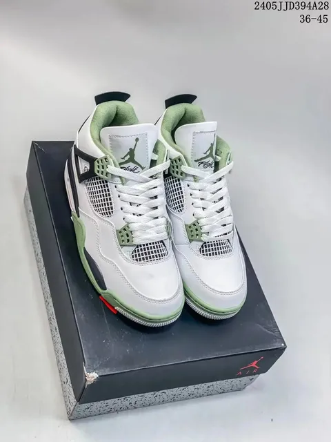 Air Jordan 4 Military Green