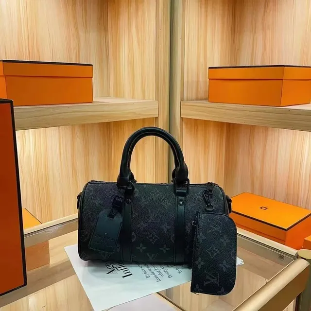 Louis Vuitton Keepall Bandoulière Monogram Eclipse