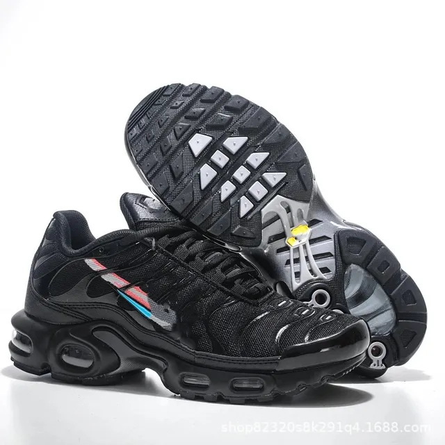 Nike Air Max Plus Triple Black