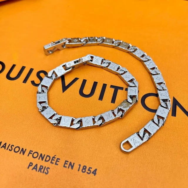 Louis Vuitton Chain Bracelet LV Logo Link