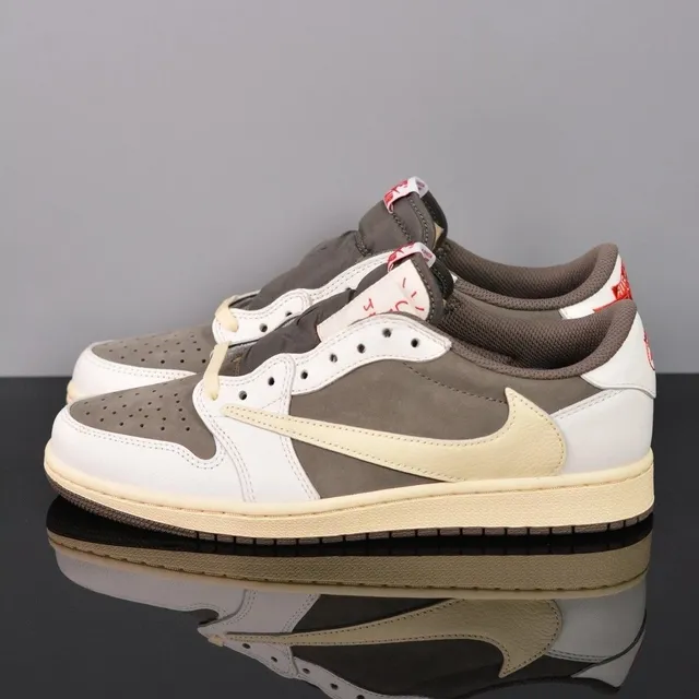 Nike Dunk Low Travis Scott Reverse Mocha