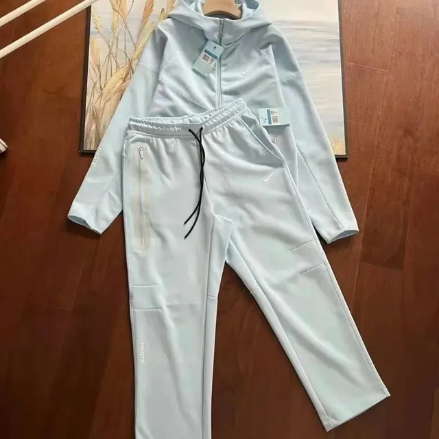 浅蓝色套装2