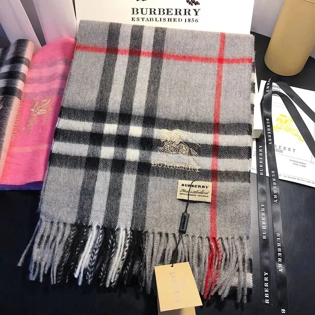 Burberry Classic Check Scarf