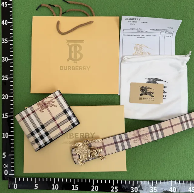 38Burberry belt【带钱包】