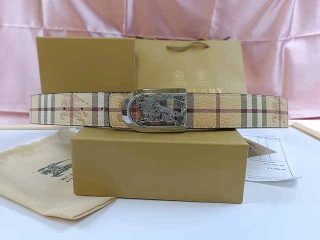 Burberry Equestrian Knight Belt Haymarket Check