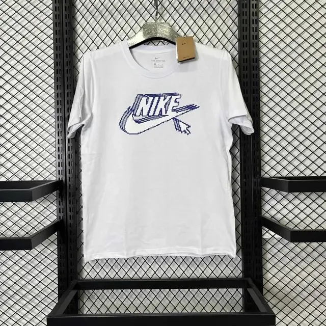 Nike T-Shirt Pixelated Swoosh