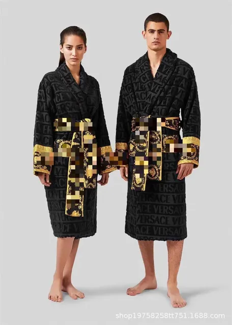 Versace Robe Baroque Print
