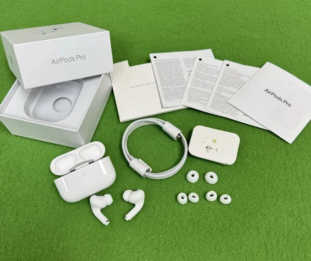 Apple AirPods Pro 2nd Generation