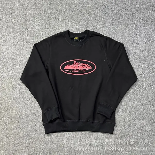 恶魔岛黑色圆领卫衣(印红图)