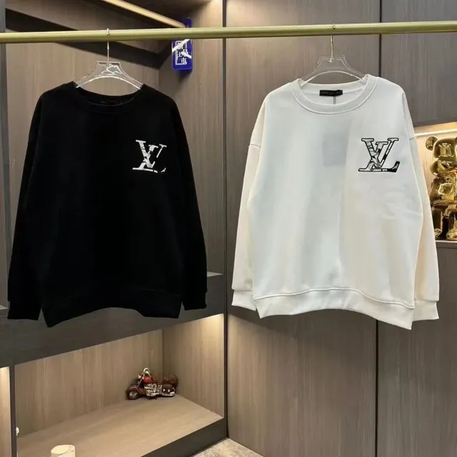 Louis Vuitton Crewneck Sweatshirt LV Logo