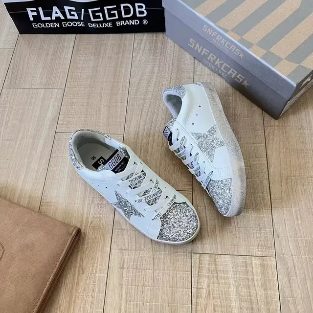 Golden Goose Superstar Glitter Star