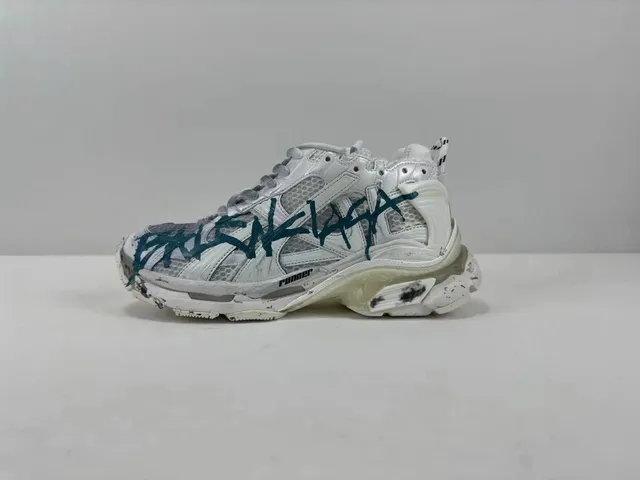 Balenciaga Triple S Graffiti