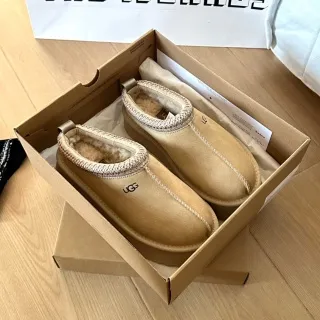 UGG Classic Mini Shearling Lined