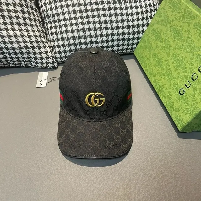 Gucci Baseball Cap GG Monogram