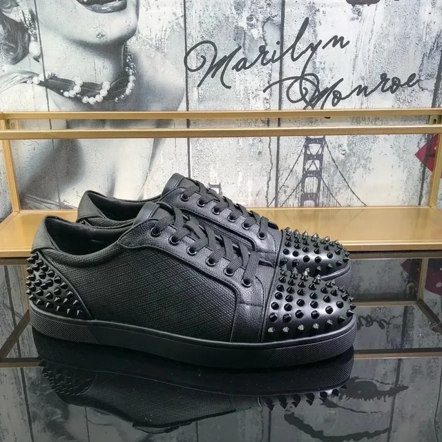 Christian Louboutin Louis Junior Spikes