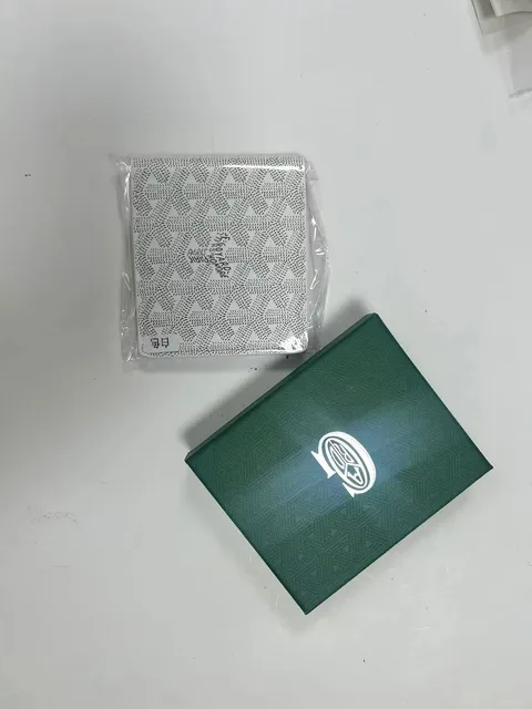 Goyard Saint Louis Wallet White Chevron