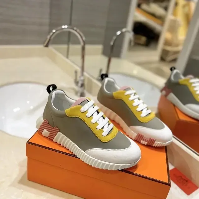Hermès Run Away Multi-Color