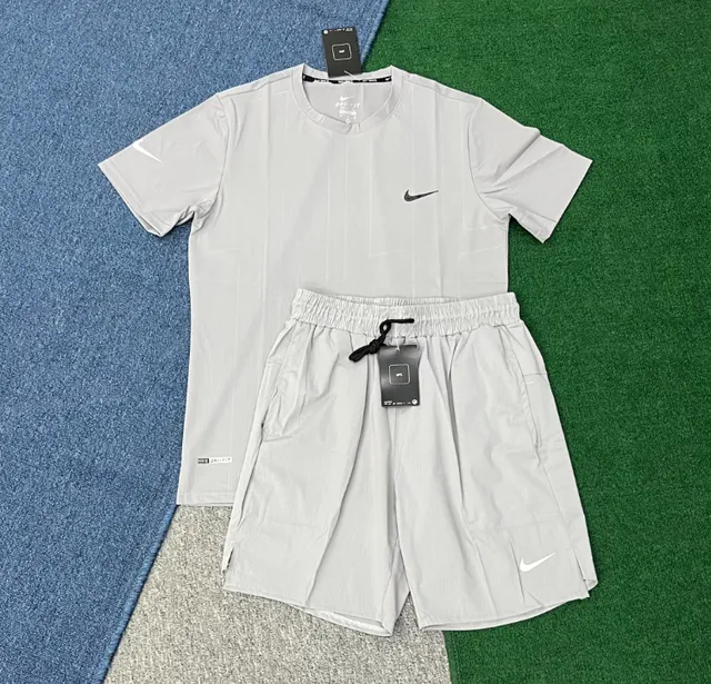 Nike Training Set Light Grey