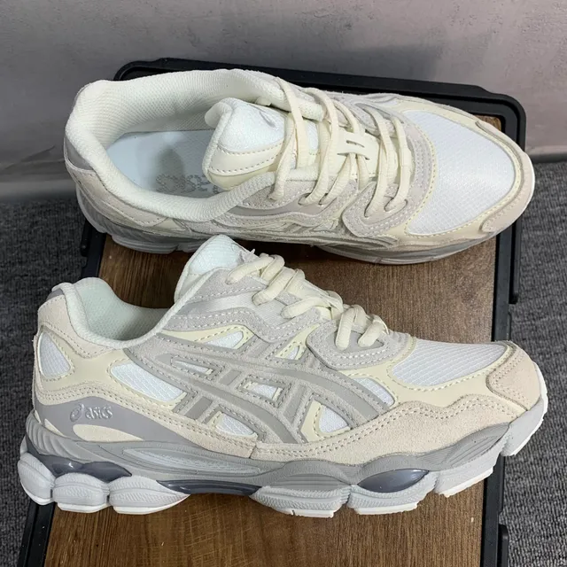 白灰4